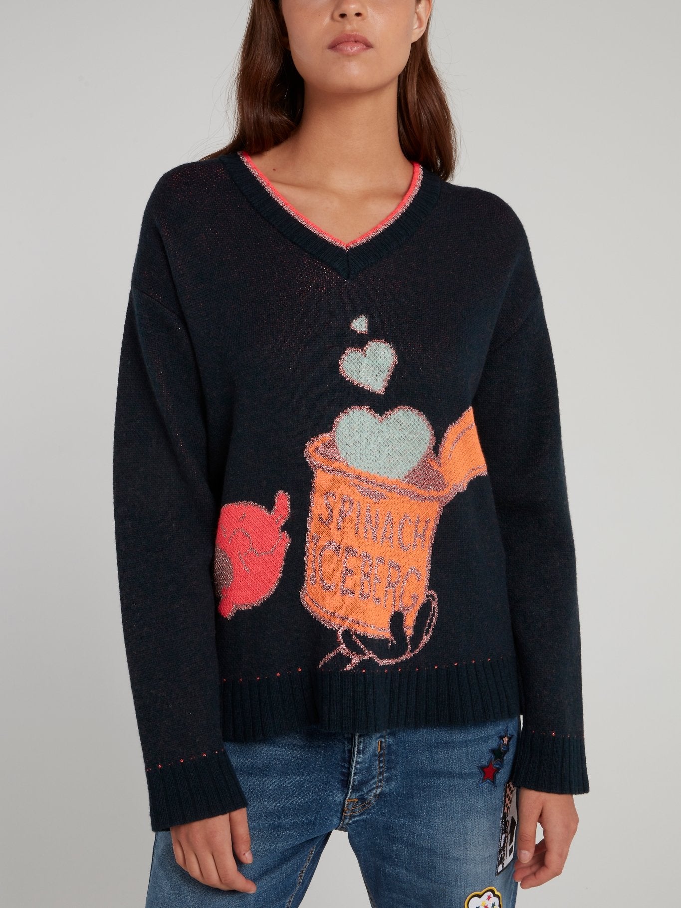 Темно-синий свитер с V-образным вырезом