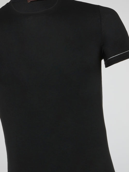 Transport yourself into a world where sophistication meets comfort with the Black Ribbed Trim T-Shirt from Roberto Cavalli Underwear. Crafted with the finest materials, this statement piece exudes luxury and style. Elevate your wardrobe and turn heads wherever you go with this must-have essential.