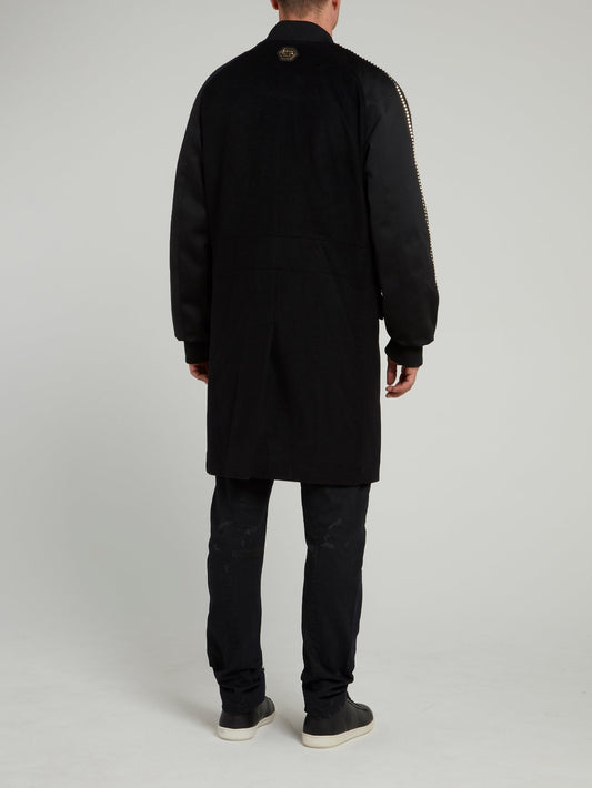Черное длинное пальто со стразами на рукавах