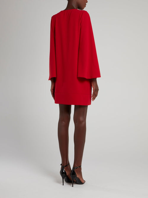 Красное платье-мини с рукавами бабочка и вырезом 