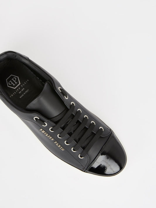 Черные кожаные кроссовки с лакированными вставками на мыске и пятке