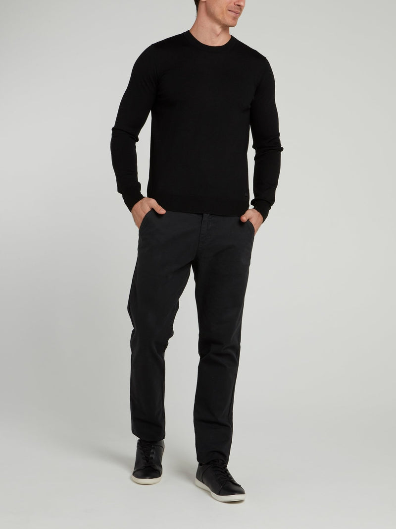 Черный свитер с полоской на спине