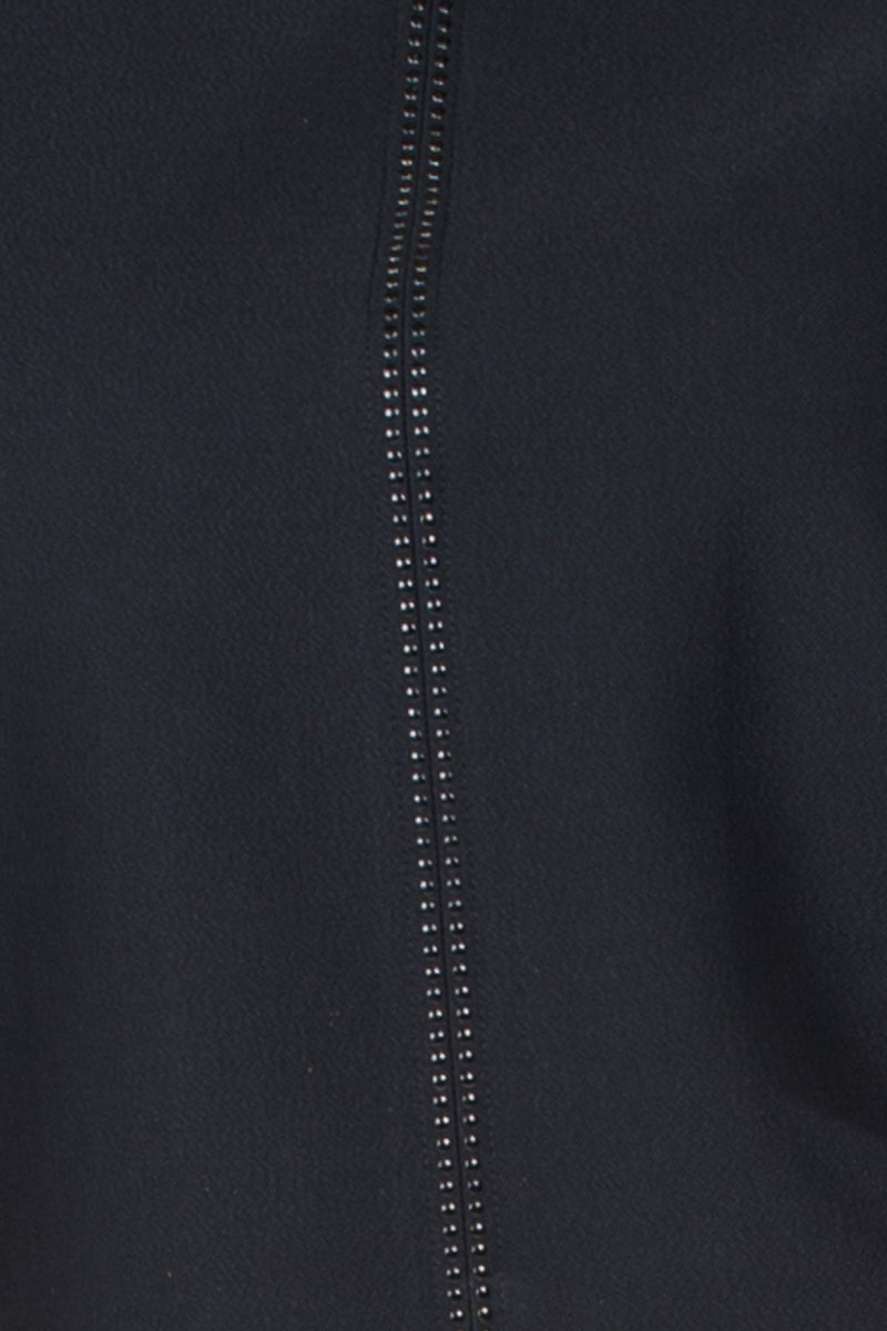 Черная блузка с рукавами до локтя